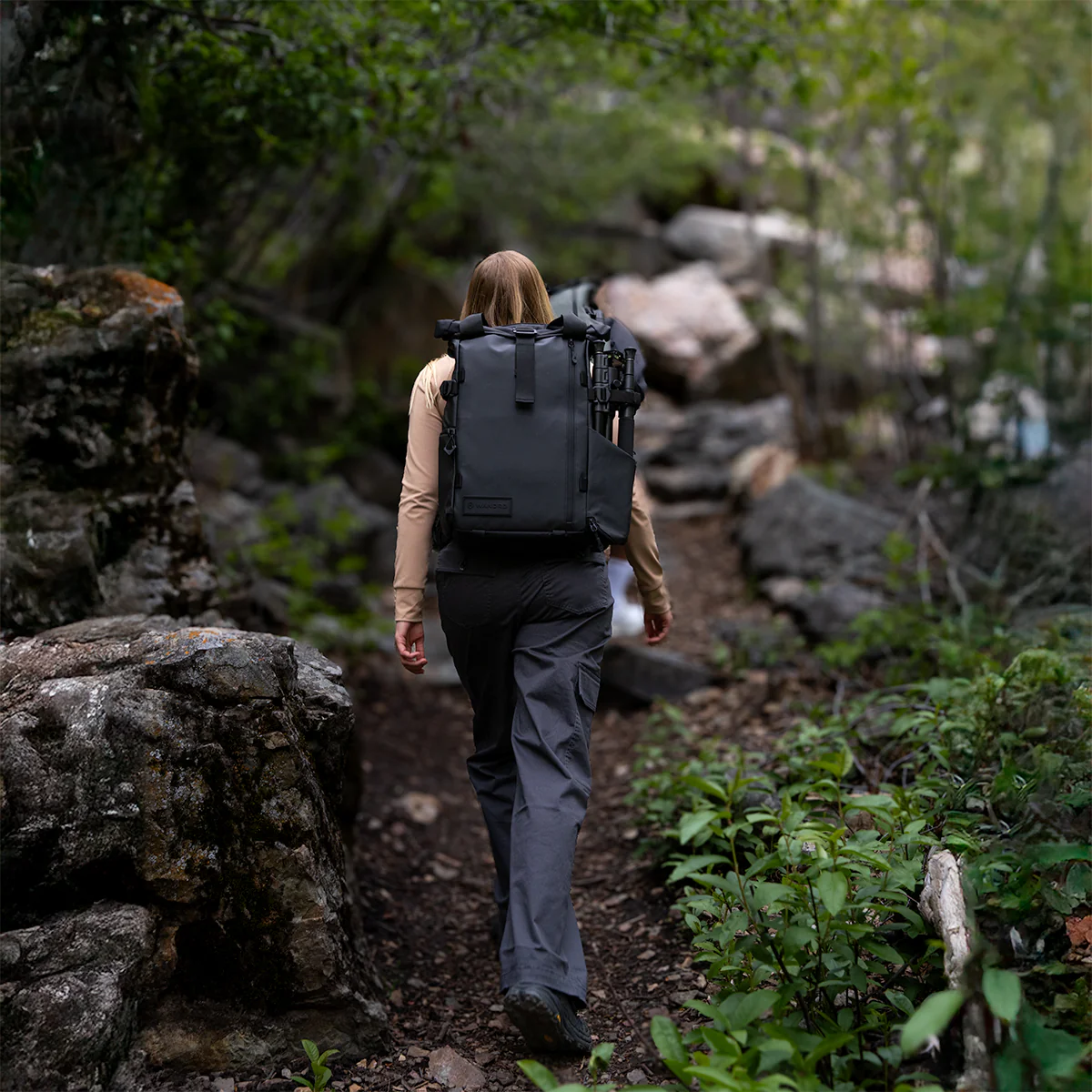 PRVKE 21L in Black - Image 11