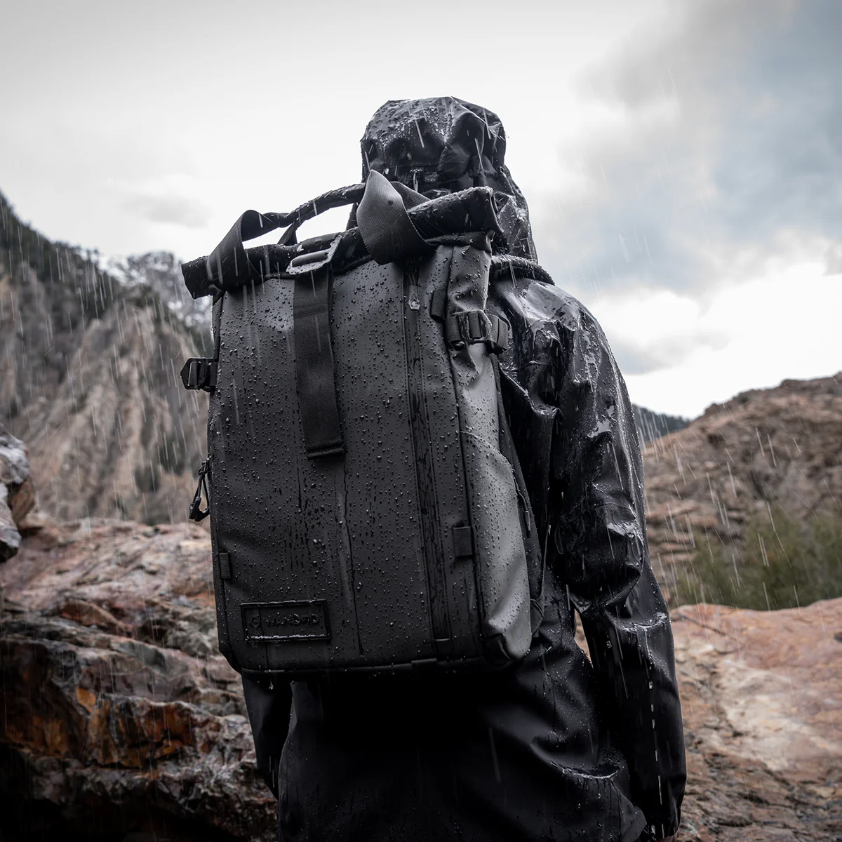 PRVKE 21L in Black - Image 12