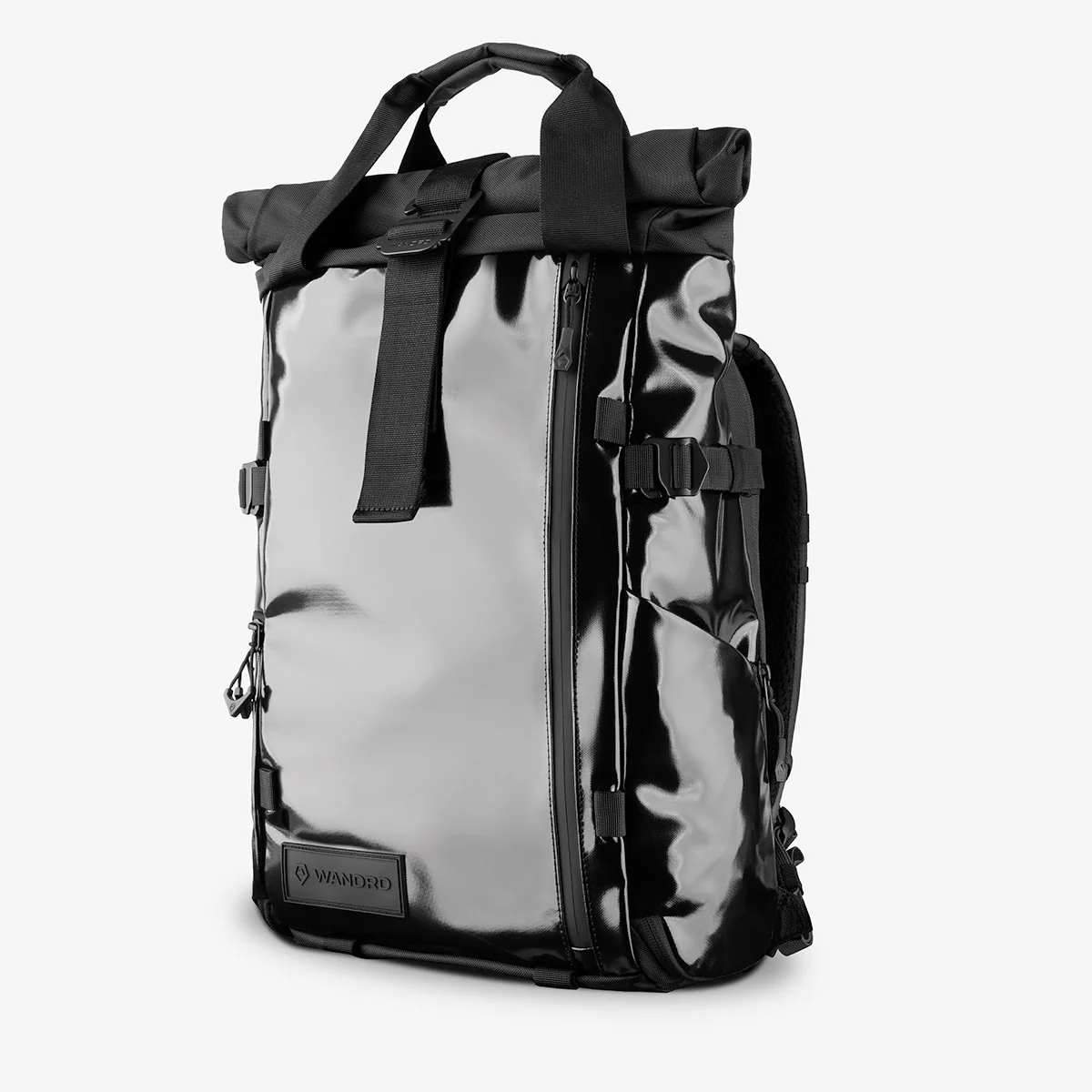 PRVKE 31L in High-Gloss Black